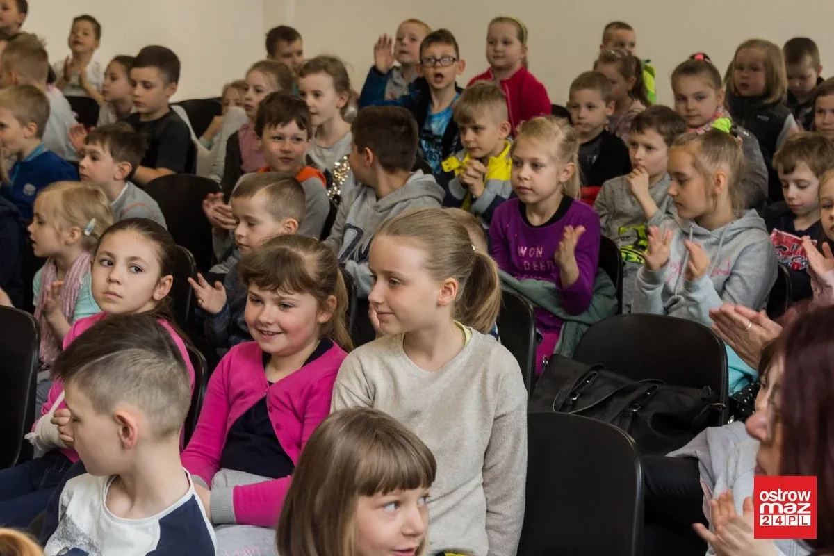 "Nadchodzi Pippi" - spektakl interaktywny dla dzieci (zdjęcia, wideo)