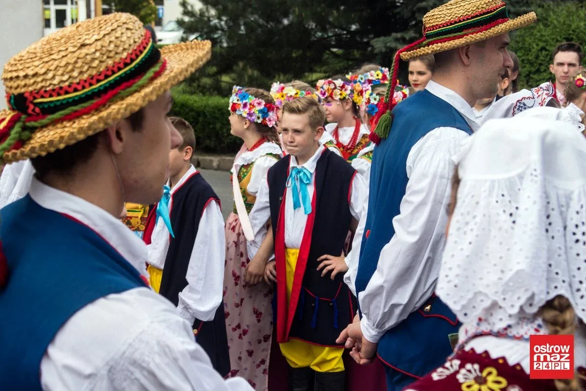 Po raz drugi w historii Ostrów Mazowiecka z modą i folklorem (zdjęcia, wideo)