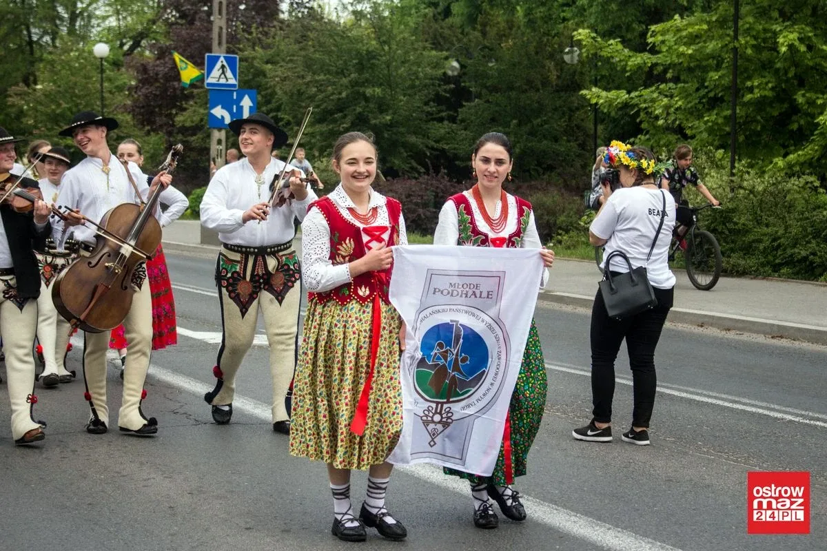 Po raz drugi w historii Ostrów Mazowiecka z modą i folklorem (zdjęcia, wideo)