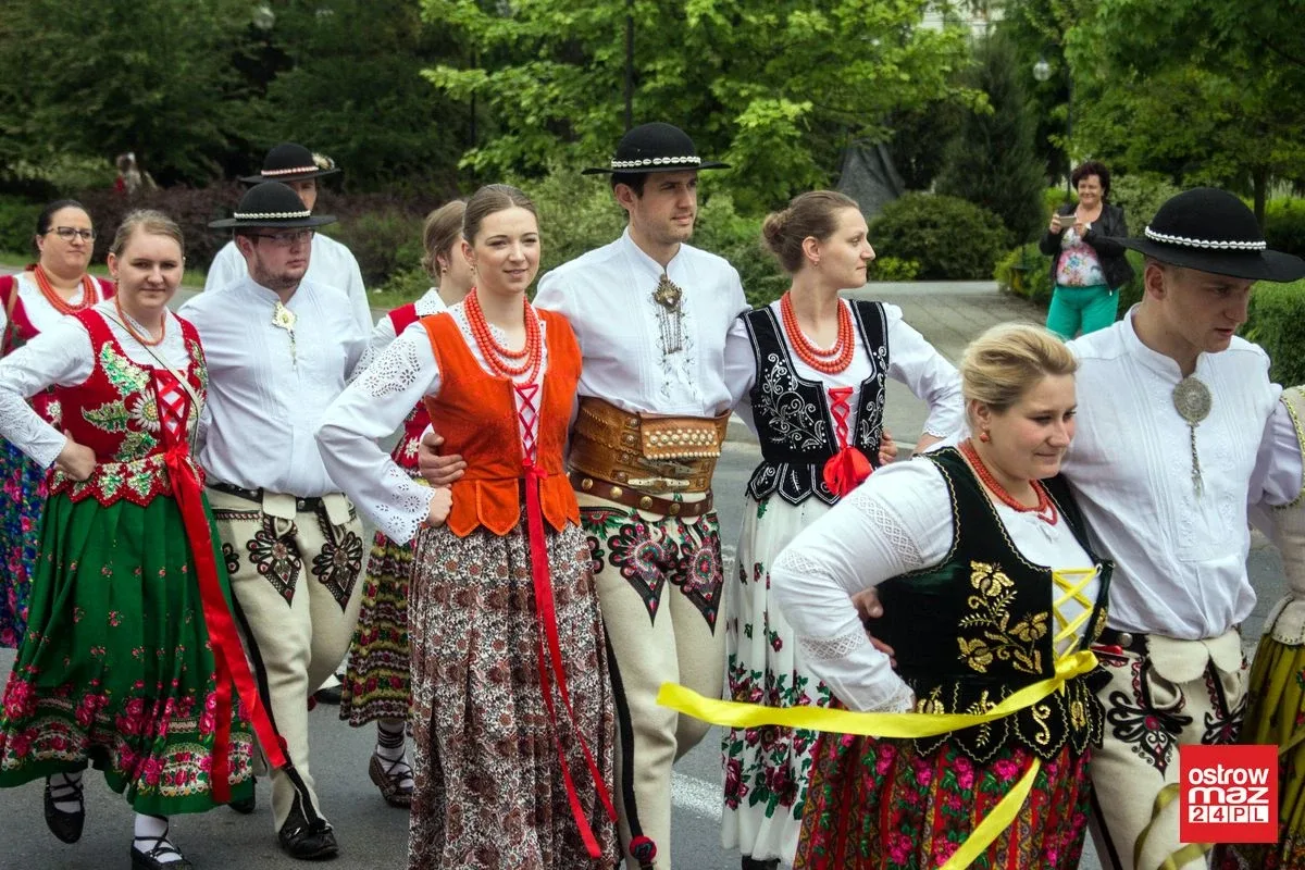 Po raz drugi w historii Ostrów Mazowiecka z modą i folklorem (zdjęcia, wideo)
