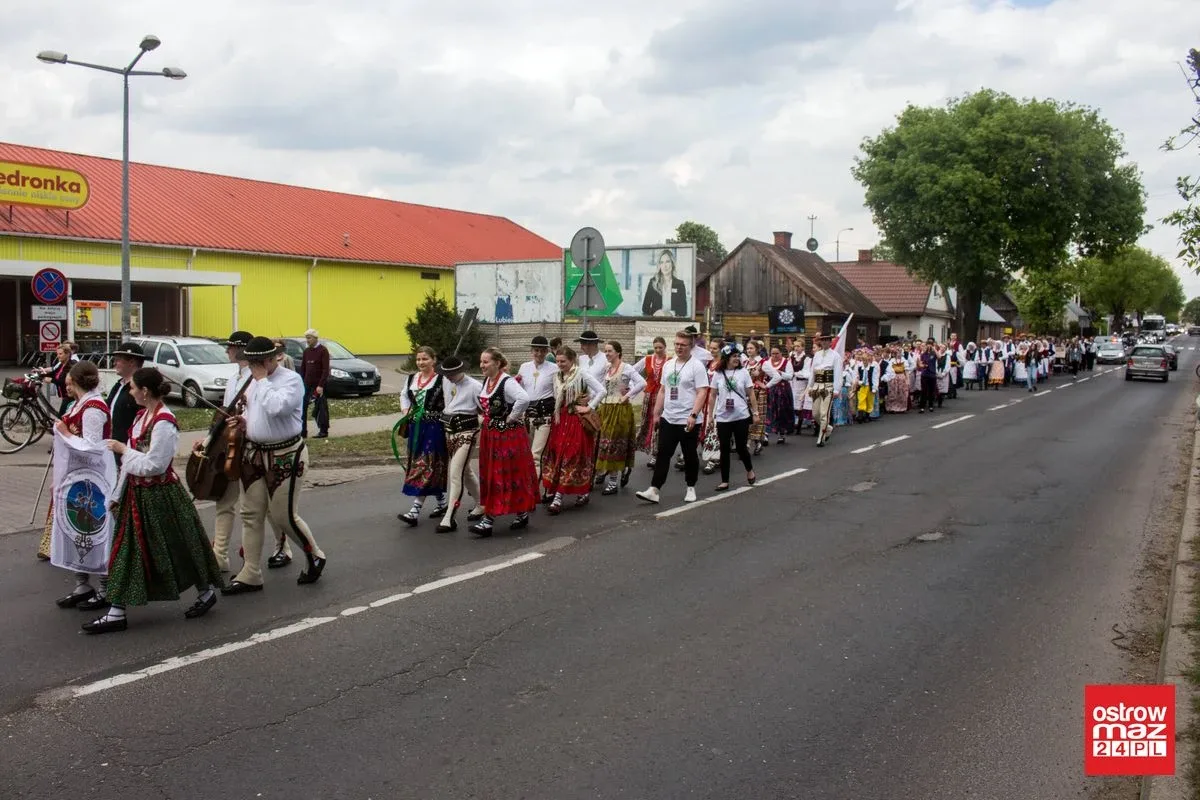 Po raz drugi w historii Ostrów Mazowiecka z modą i folklorem (zdjęcia, wideo)