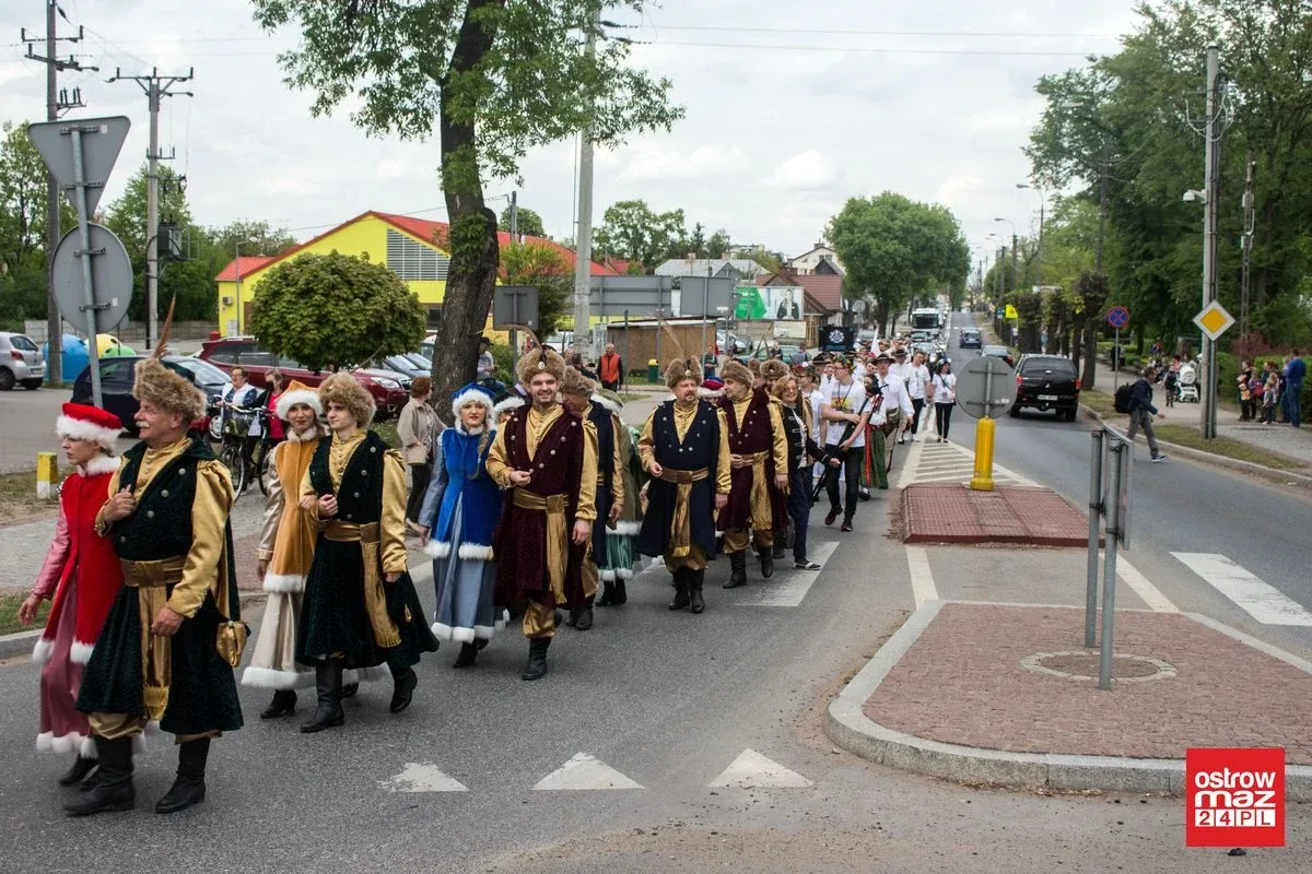 Po raz drugi w historii Ostrów Mazowiecka z modą i folklorem (zdjęcia, wideo)