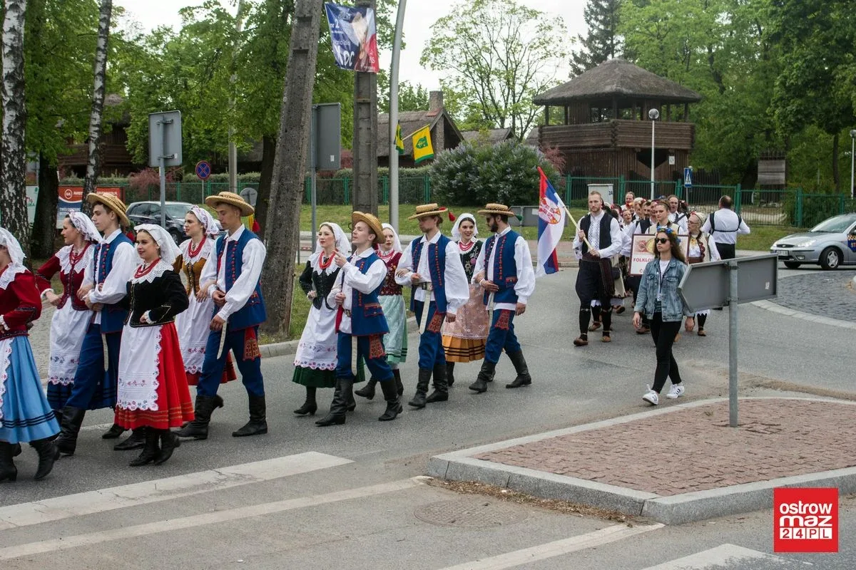 Po raz drugi w historii Ostrów Mazowiecka z modą i folklorem (zdjęcia, wideo)