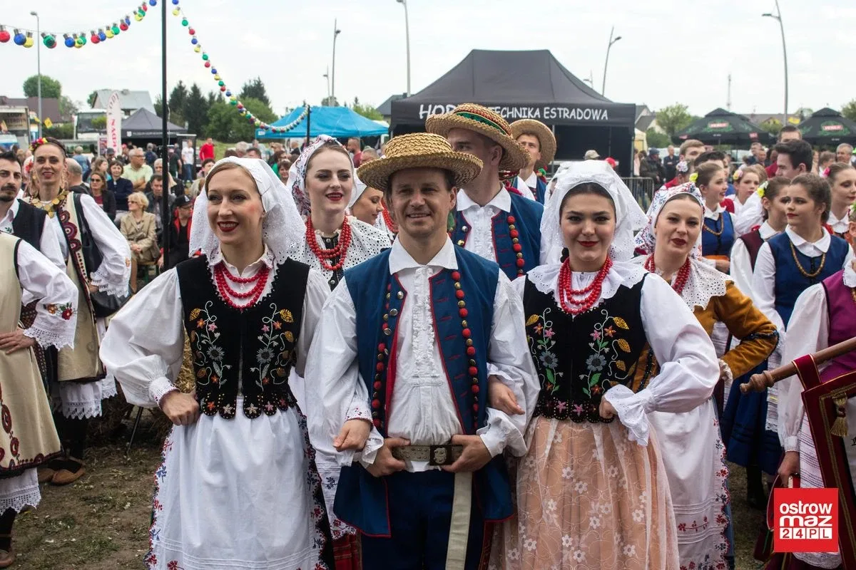 Po raz drugi w historii Ostrów Mazowiecka z modą i folklorem (zdjęcia, wideo)