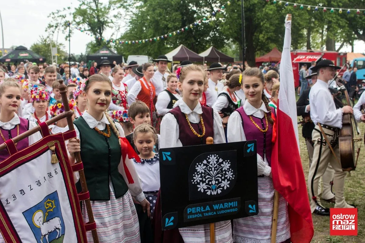Po raz drugi w historii Ostrów Mazowiecka z modą i folklorem (zdjęcia, wideo)