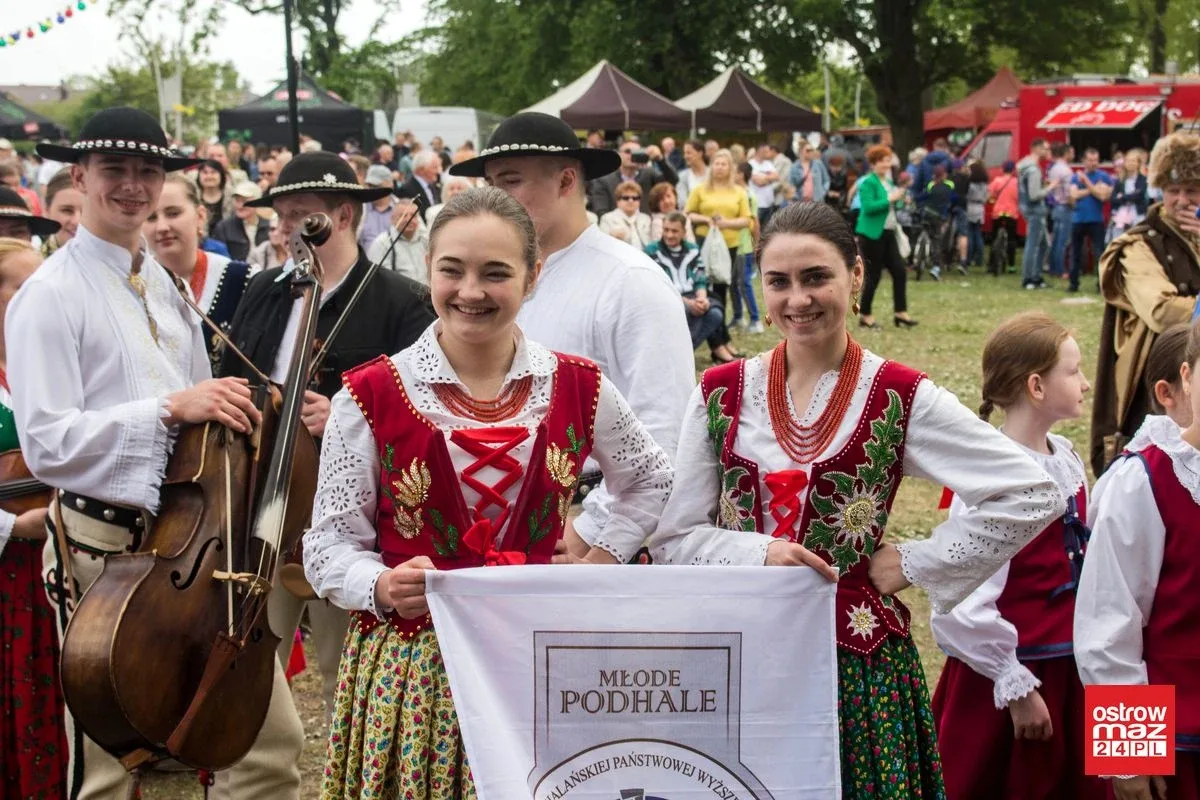 Po raz drugi w historii Ostrów Mazowiecka z modą i folklorem (zdjęcia, wideo)