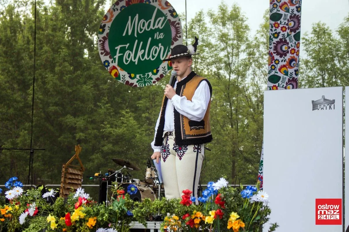 Po raz drugi w historii Ostrów Mazowiecka z modą i folklorem (zdjęcia, wideo)