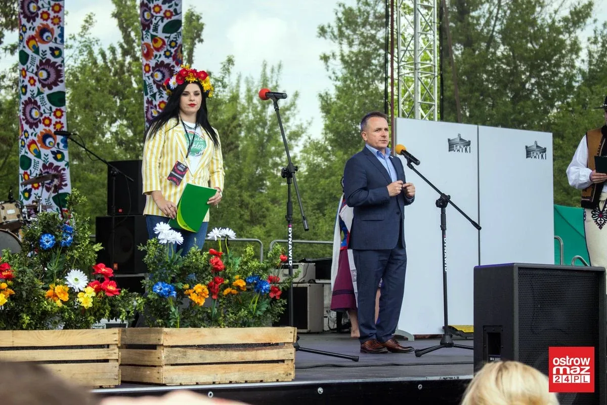 Po raz drugi w historii Ostrów Mazowiecka z modą i folklorem (zdjęcia, wideo)