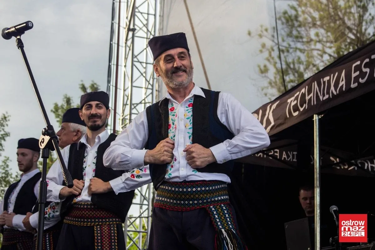 Po raz drugi w historii Ostrów Mazowiecka z modą i folklorem (zdjęcia, wideo)