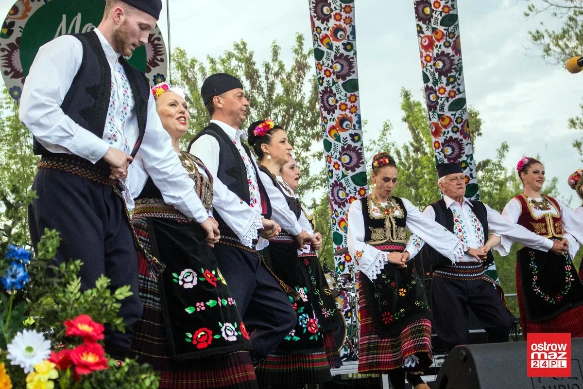 Po raz drugi w historii Ostrów Mazowiecka z modą i folklorem (zdjęcia, wideo)