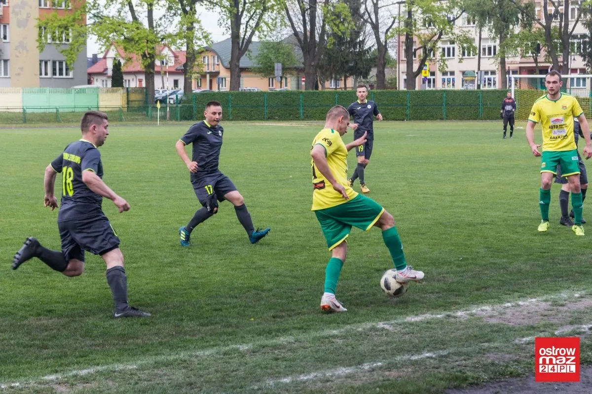 Ostrovia bez punktów przy Warchalskiego (zdjęcia, wideo)