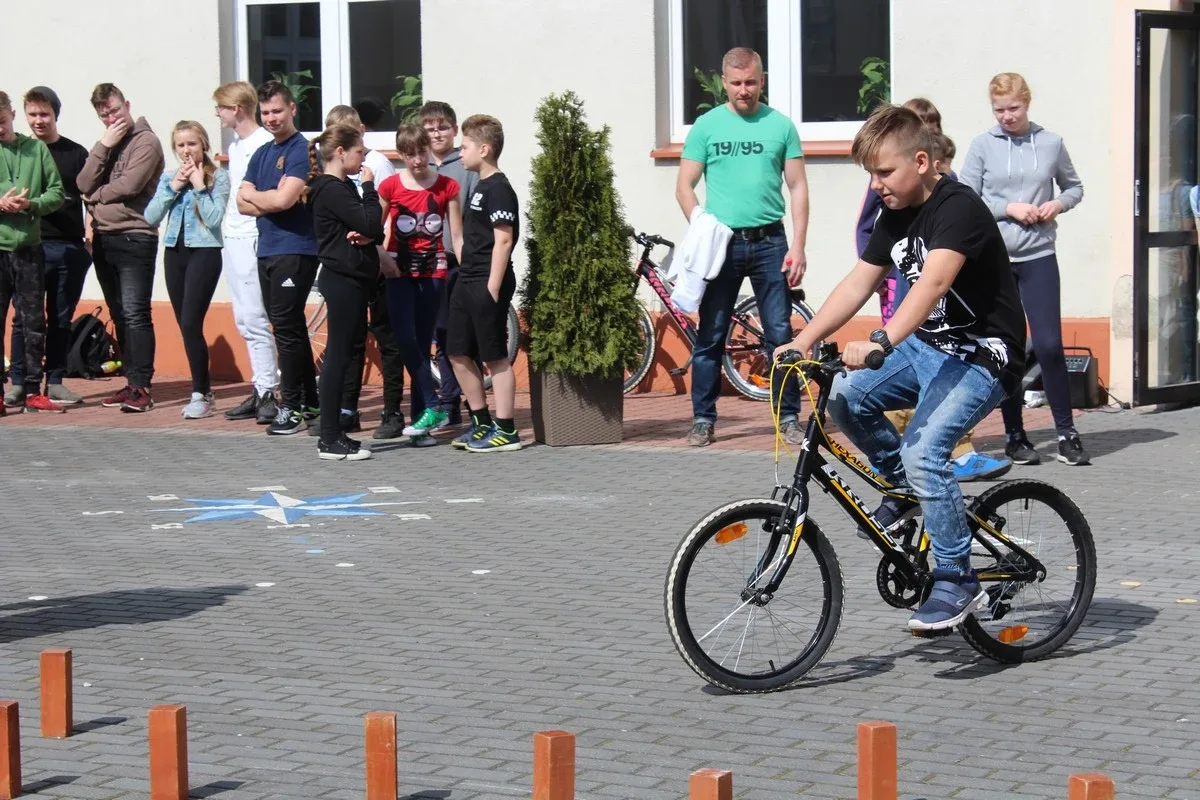 Miejski turniej "Bezpieczeństwo w ruchu drogowym" (zdjęcia)