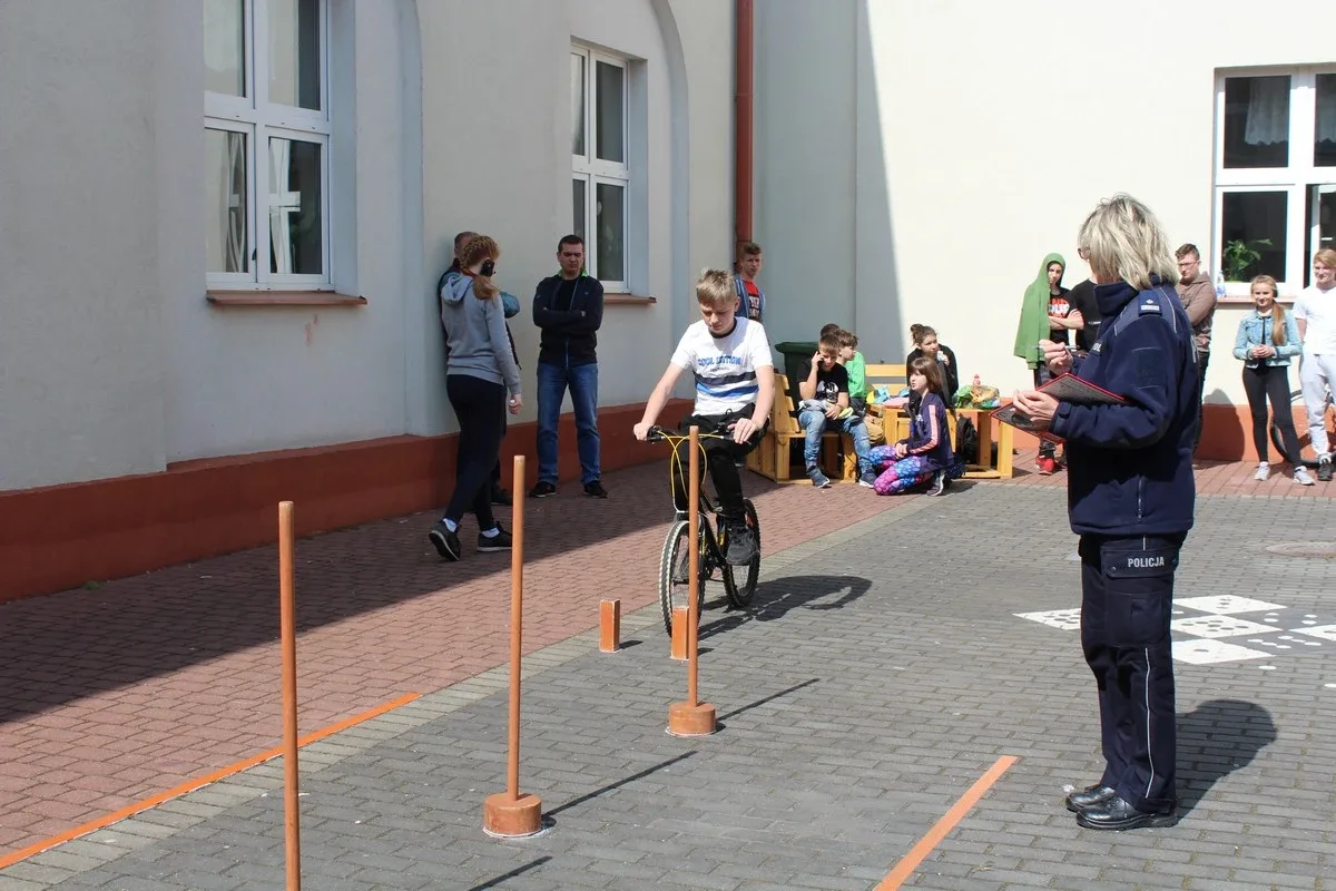 Miejski turniej "Bezpieczeństwo w ruchu drogowym" (zdjęcia)