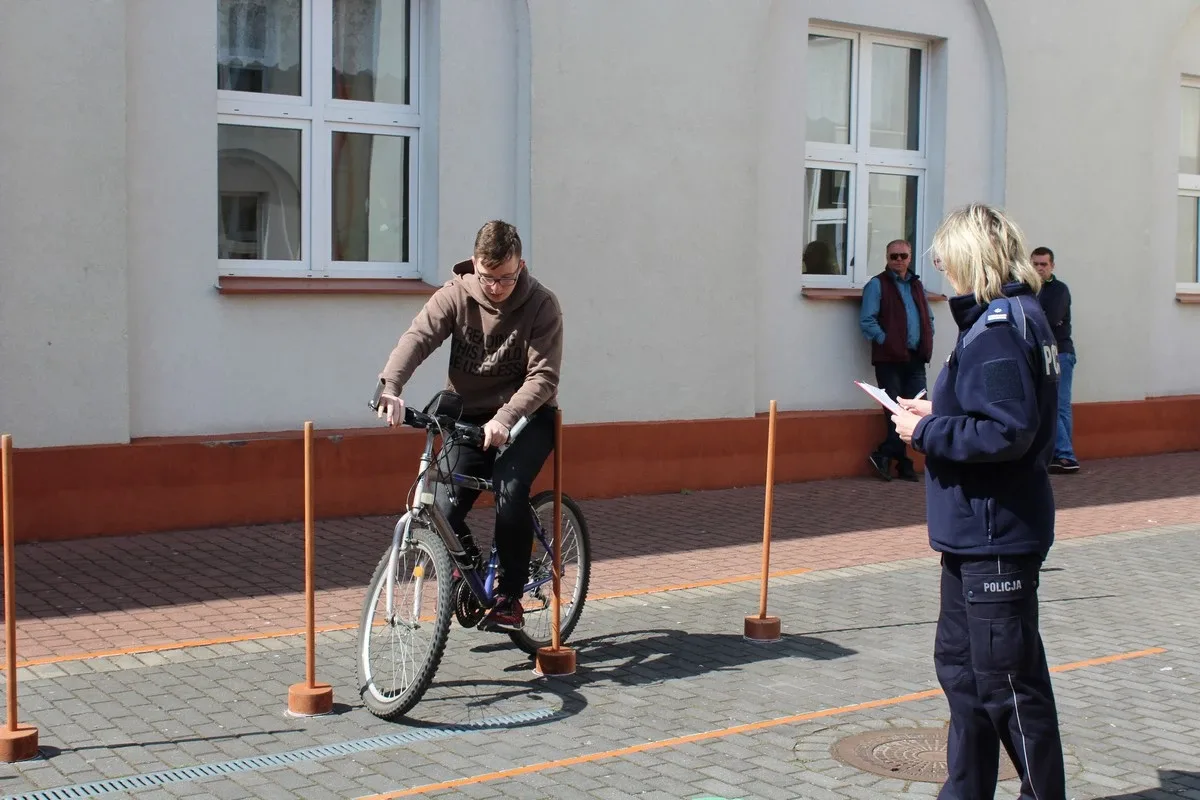 Miejski turniej "Bezpieczeństwo w ruchu drogowym" (zdjęcia)