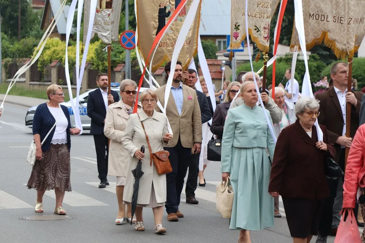 Boże Ciało w parafii pw. Wniebowzięcia NMP (zdjęcia, wideo)