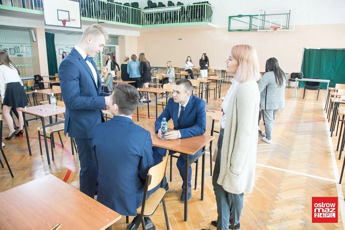 Rubinek: młodzież zmaga się z językiem polskim (zdjęcia)