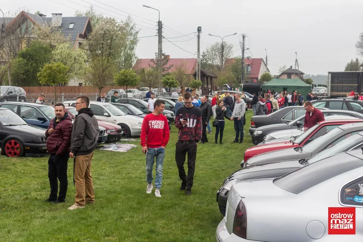 Gratka dla fanów motoryzacji. Piknik z WOR Team (zdjęcia, wideo)