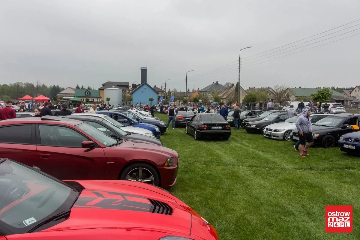 Gratka dla fanów motoryzacji. Piknik z WOR Team (zdjęcia, wideo)