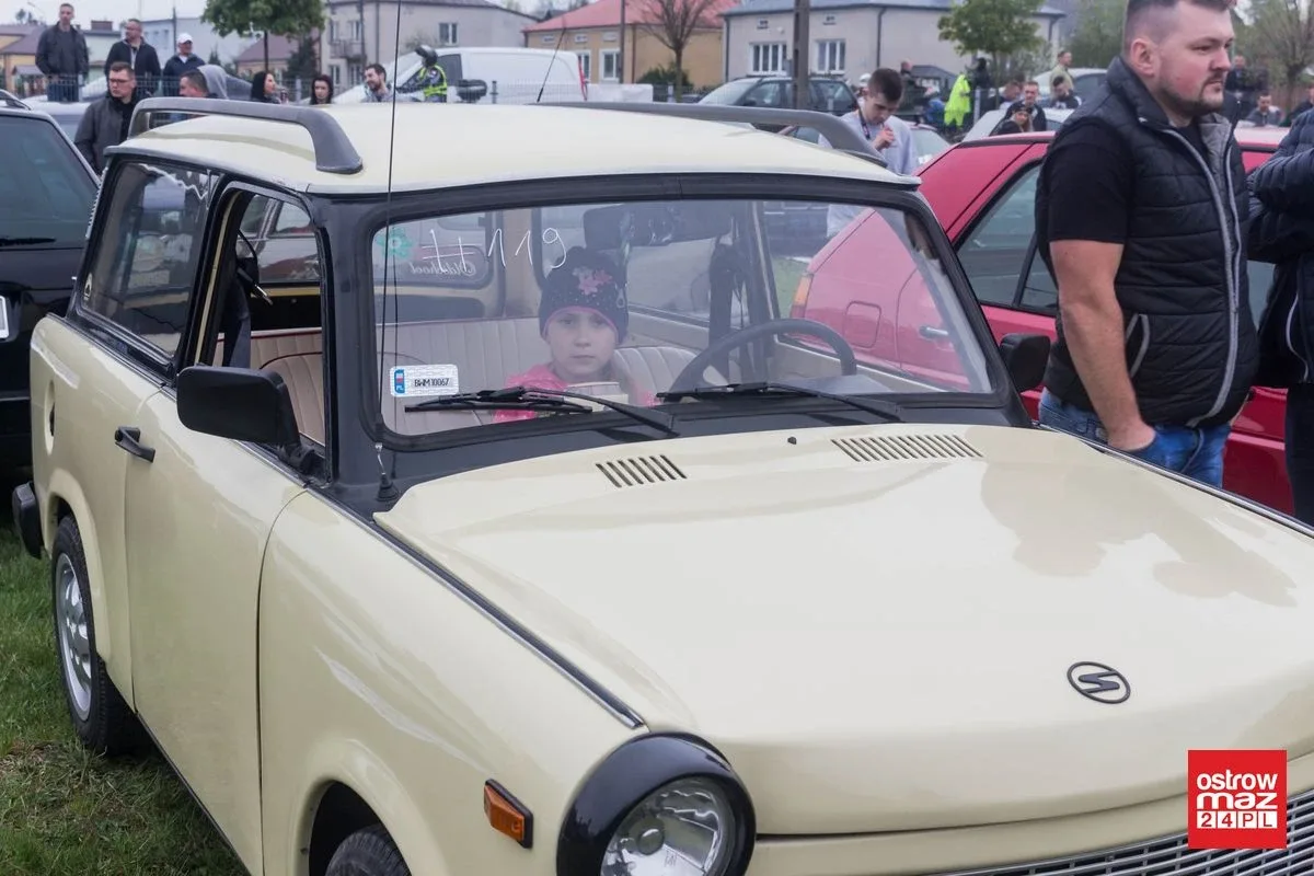 Gratka dla fanów motoryzacji. Piknik z WOR Team (zdjęcia, wideo)