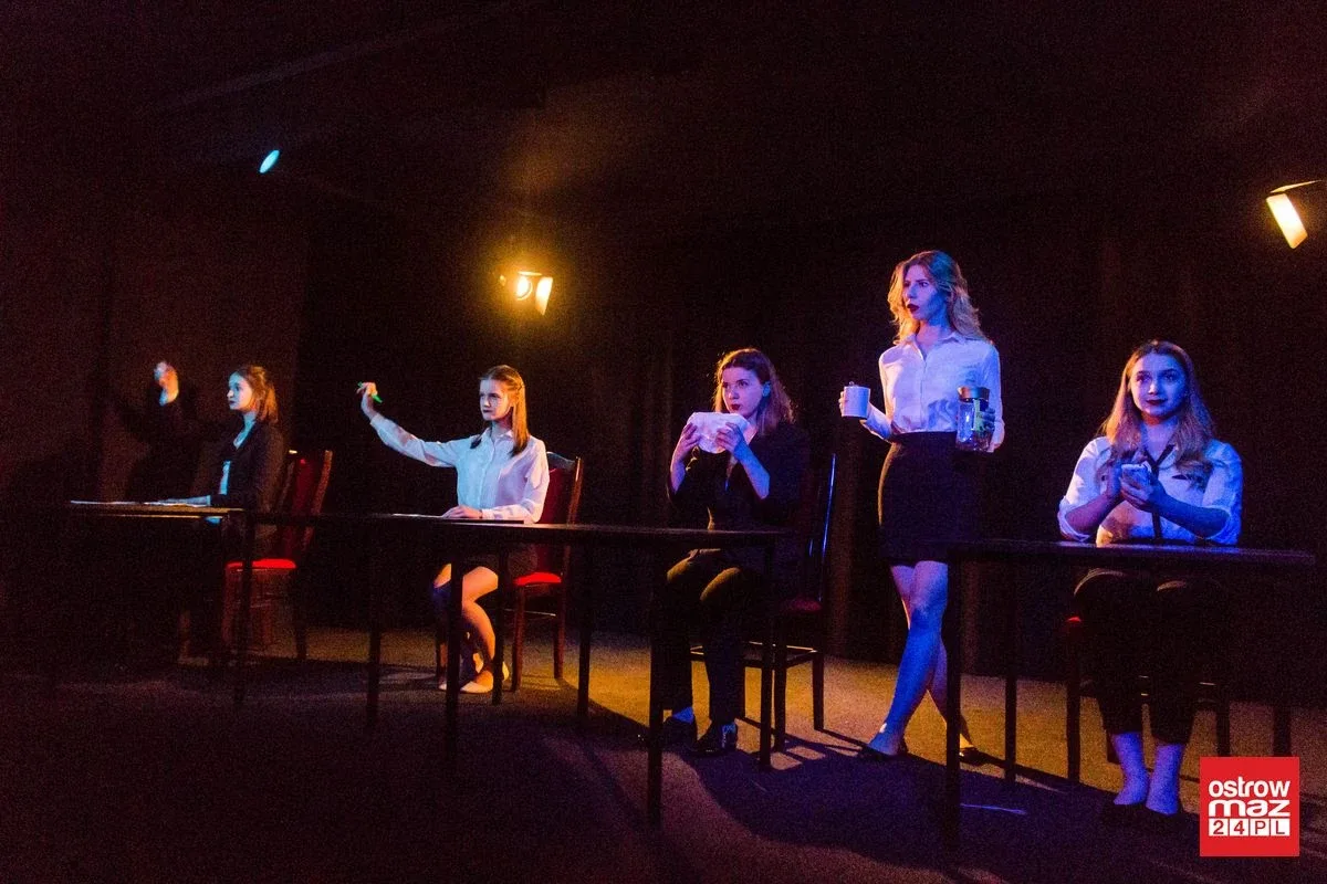 "Tango" zainaugurowało w ostrowskim teatrze (zdjęcia, wideo)