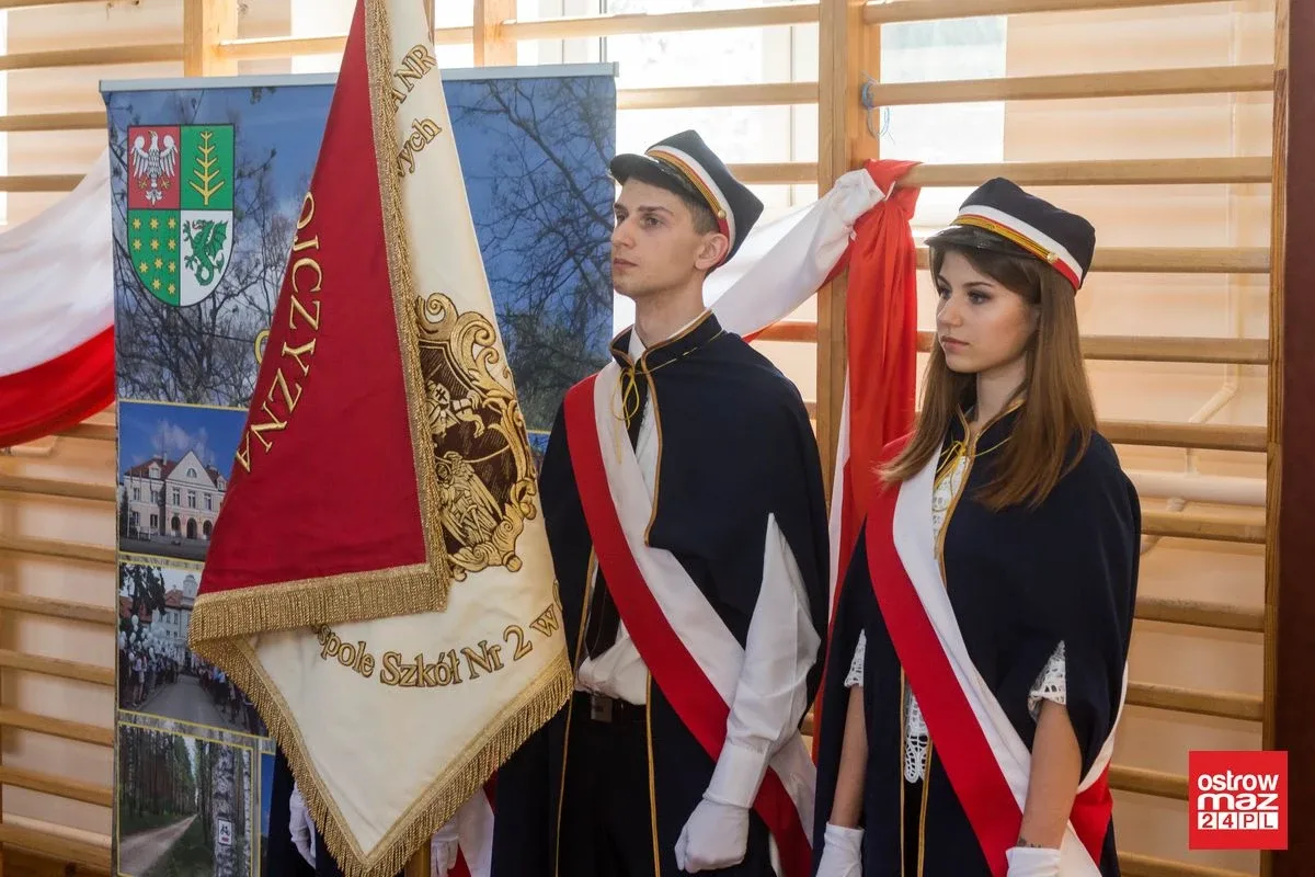 Koniec roku szkolnego dla maturzystów z "Ekonomika". Przed nimi egzamin dojrzałości (zdjęcia, wideo)