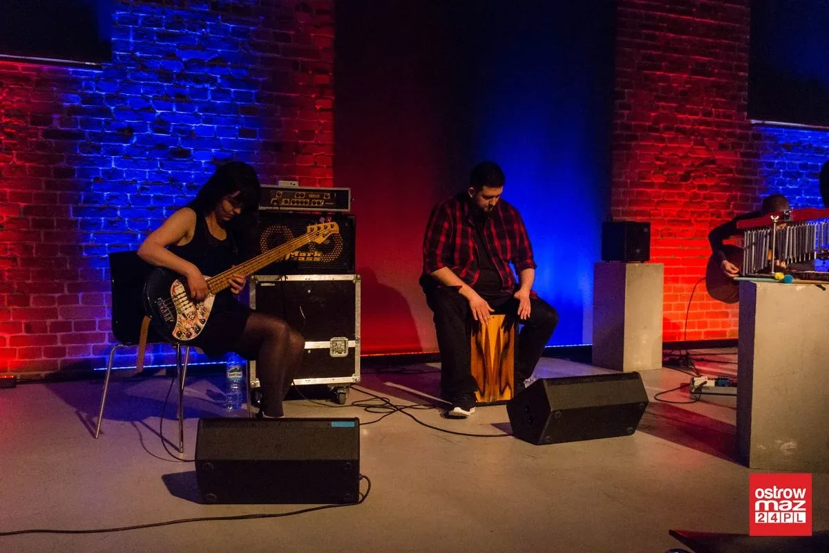 Koncert Pragmy połączony z wernisażem wystawy Darii Gołąb i Przemysława Zglejszewskiego (zdjęcia, wideo)