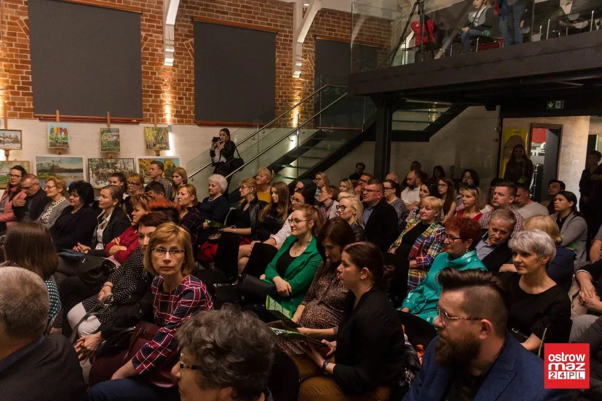 Koncert Pragmy połączony z wernisażem wystawy Darii Gołąb i Przemysława Zglejszewskiego (zdjęcia, wideo)