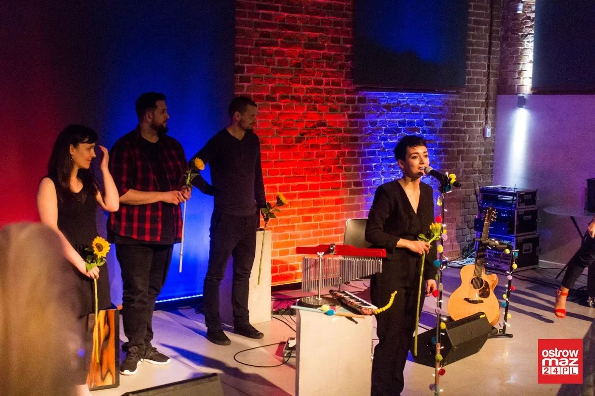 Koncert Pragmy połączony z wernisażem wystawy Darii Gołąb i Przemysława Zglejszewskiego (zdjęcia, wideo)