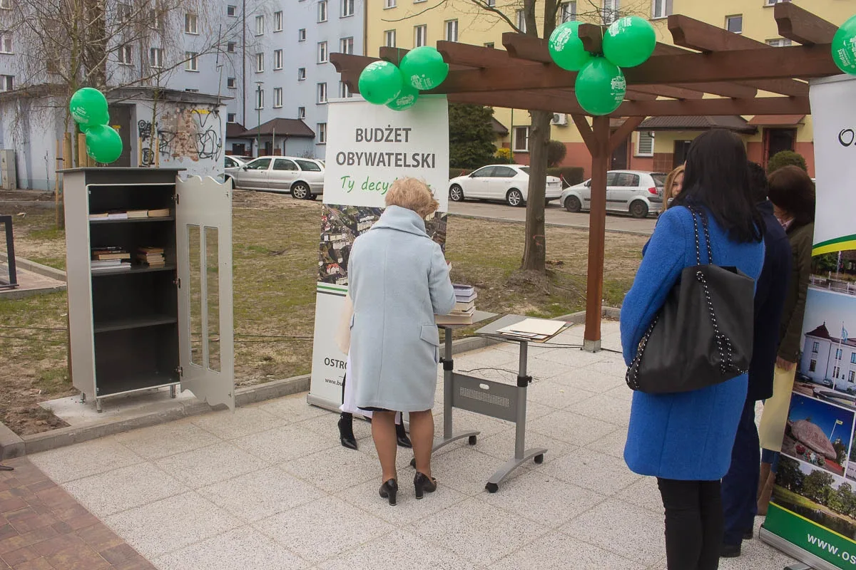 Biblioteka pod chmurką już otwarta (zdjęcia, wideo)