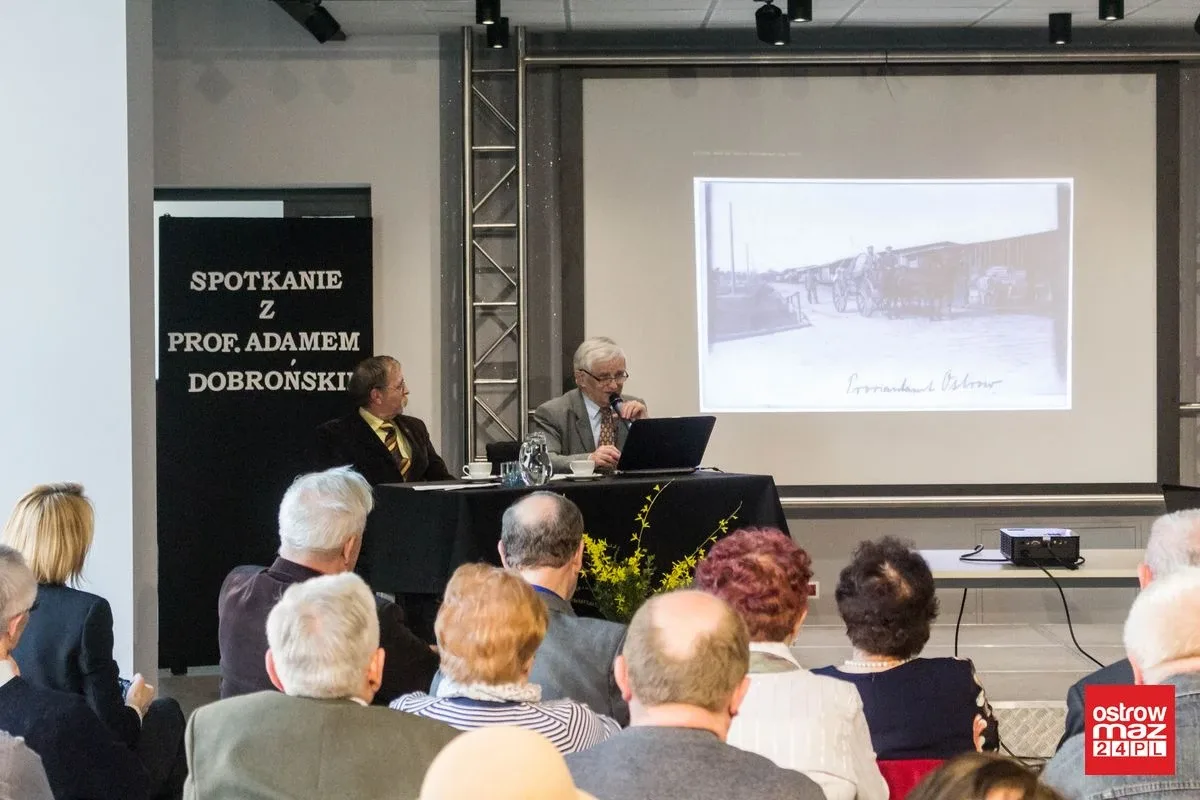 Spotkanie z profesorem Adamem Dobrońskim (zdjęcia, wideo)