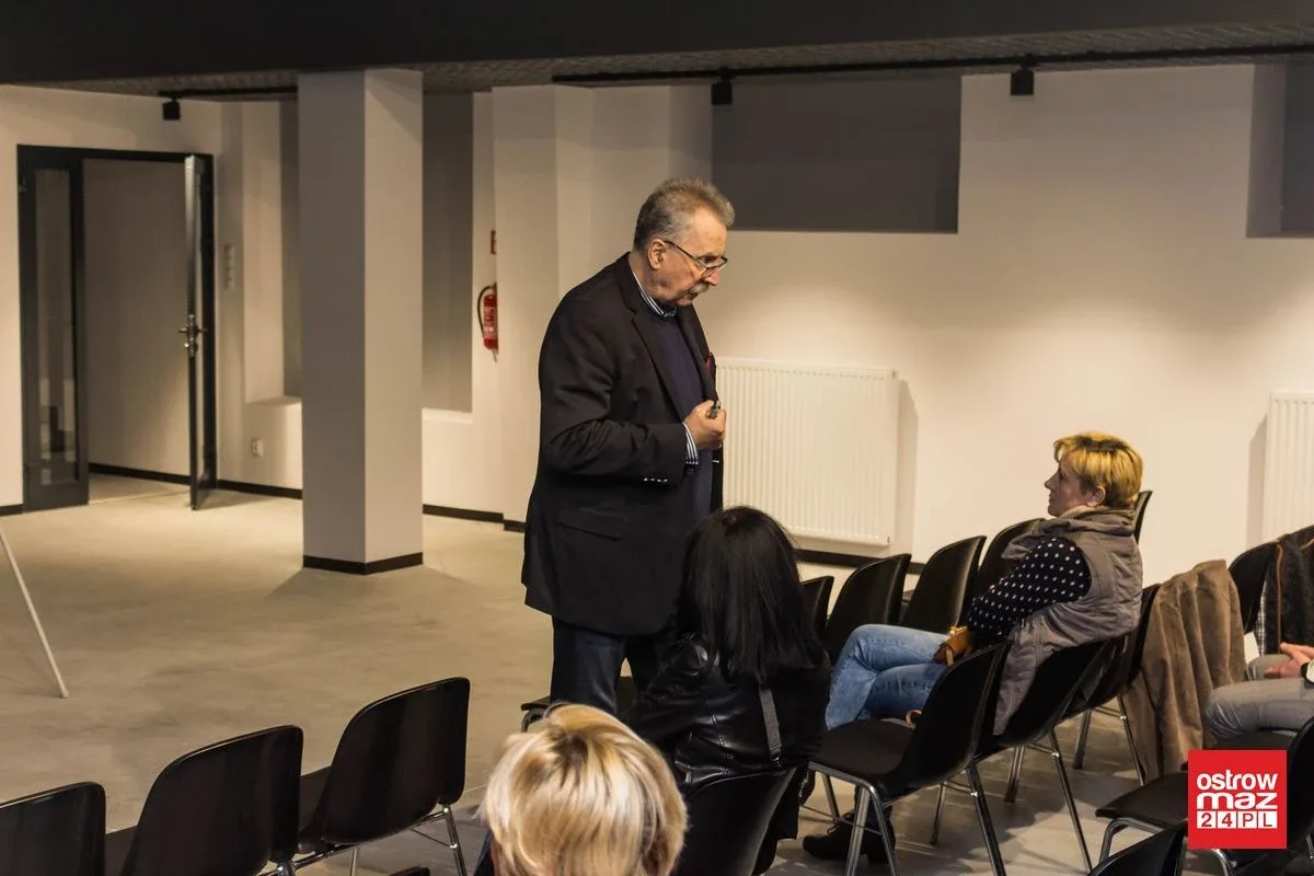O współczesnej pedagogice w elektrowni (zdjęcia, wideo)