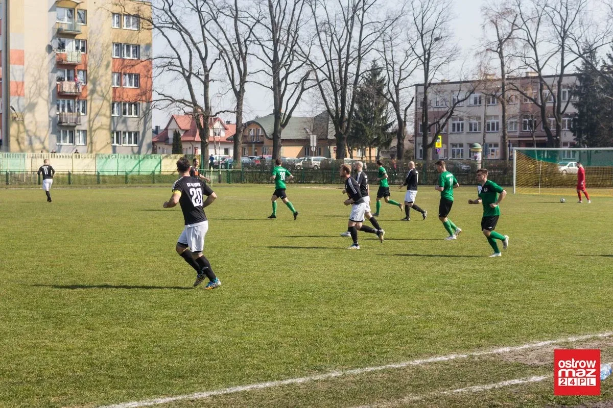 Makowianka na kolanach. Ostrovia z kompletem punktów (zdjęcia, wideo)