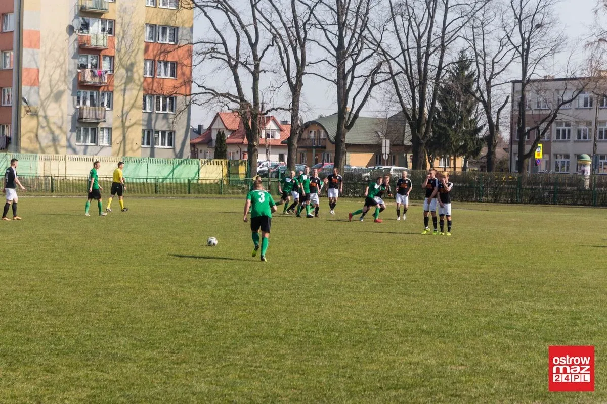 Makowianka na kolanach. Ostrovia z kompletem punktów (zdjęcia, wideo)