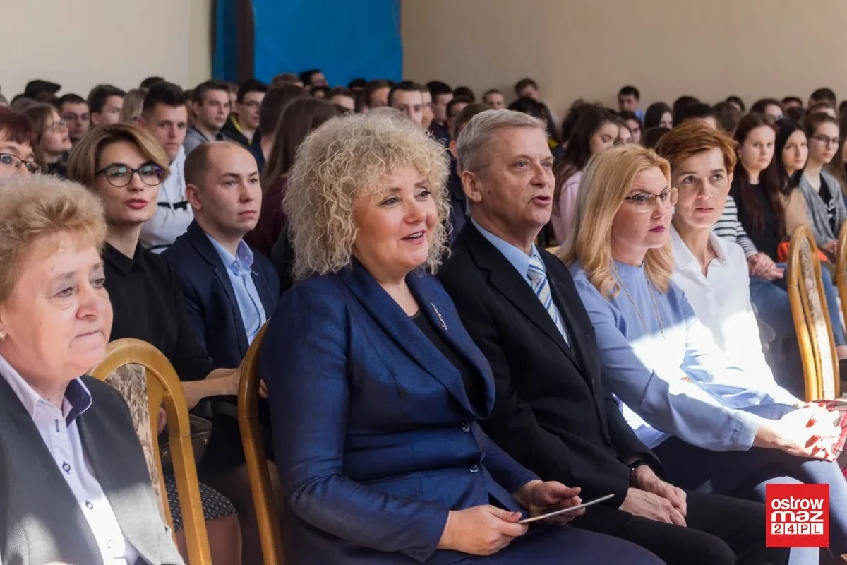 "Wiele problemów można rozwiązać dzięki programom rządowym". Maria Koc gościła w Ostrowi Mazowieckiej (zdjęcia, wideo)