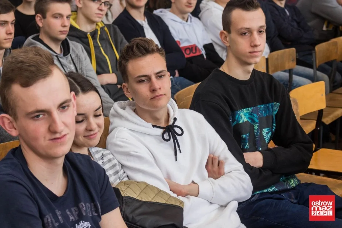 "Wiele problemów można rozwiązać dzięki programom rządowym". Maria Koc gościła w Ostrowi Mazowieckiej (zdjęcia, wideo)