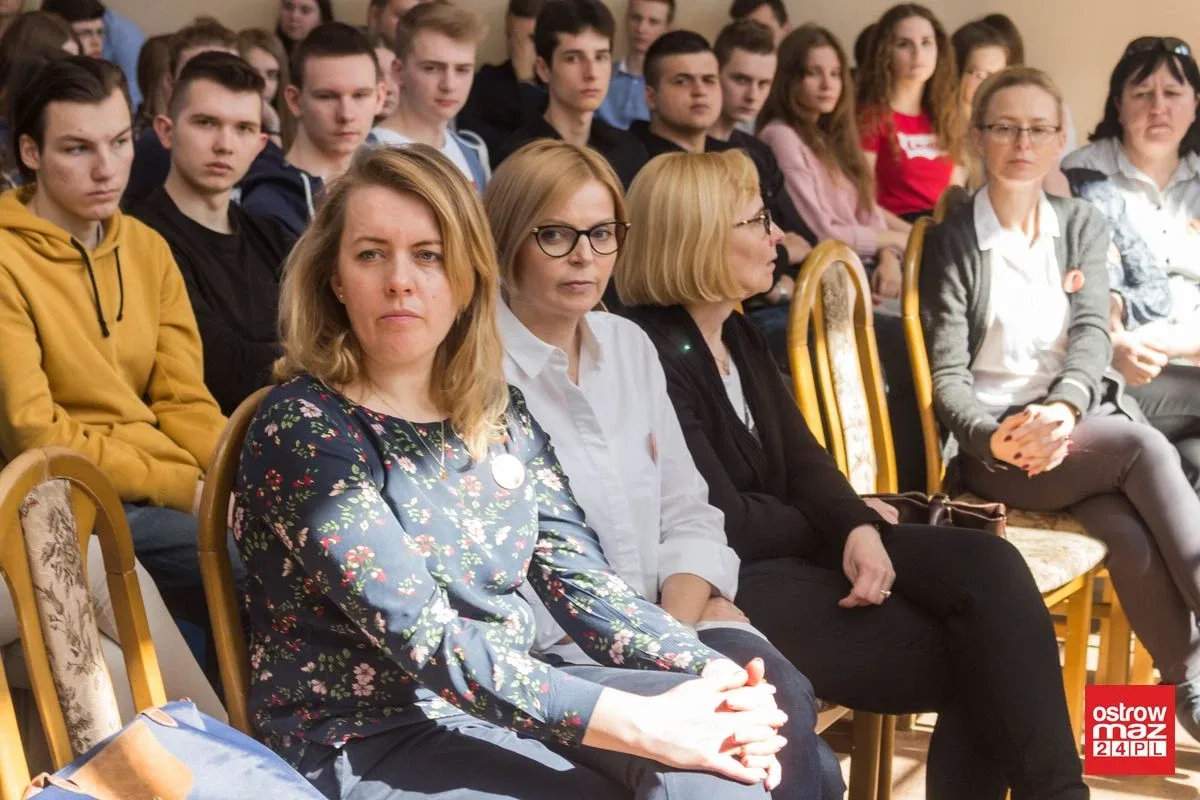 "Wiele problemów można rozwiązać dzięki programom rządowym". Maria Koc gościła w Ostrowi Mazowieckiej (zdjęcia, wideo)