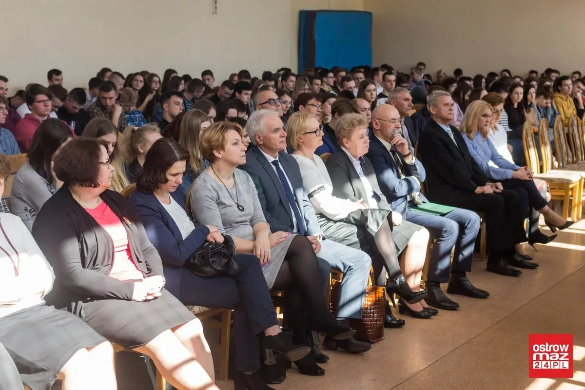 "Wiele problemów można rozwiązać dzięki programom rządowym". Maria Koc gościła w Ostrowi Mazowieckiej (zdjęcia, wideo)