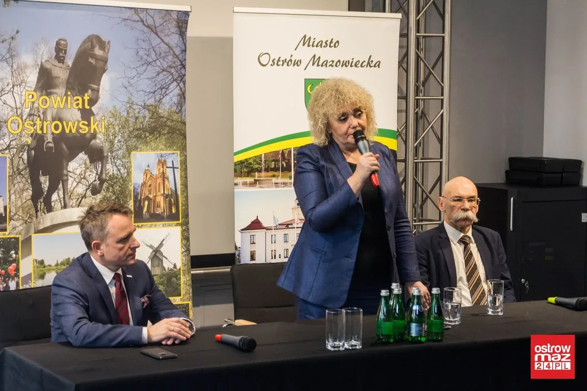 "Wiele problemów można rozwiązać dzięki programom rządowym". Maria Koc gościła w Ostrowi Mazowieckiej (zdjęcia, wideo)