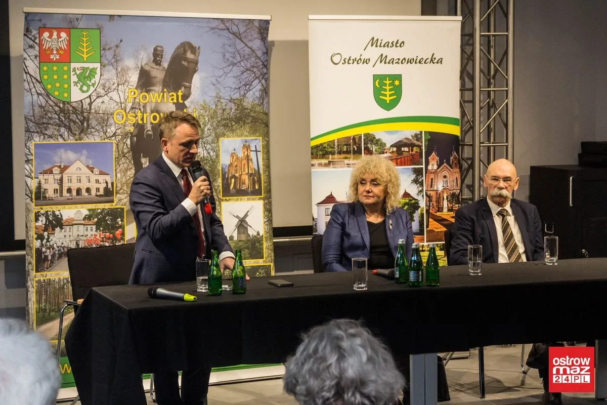 "Wiele problemów można rozwiązać dzięki programom rządowym". Maria Koc gościła w Ostrowi Mazowieckiej (zdjęcia, wideo)