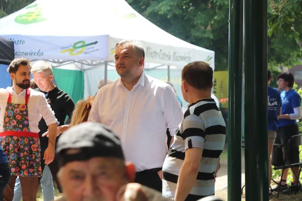 XV Ostrowski Piknik z Książką przyciągnął tłumy mieszkańców! (zdjęcia)