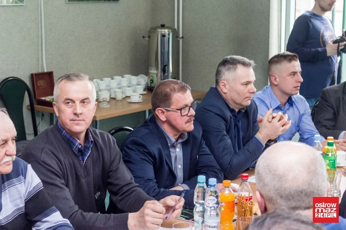 Podjęli szereg uchwał i przyjęli wiele sprawozdań. Sesja rady gminy Ostrów Mazowiecka (zdjęcia, wideo)