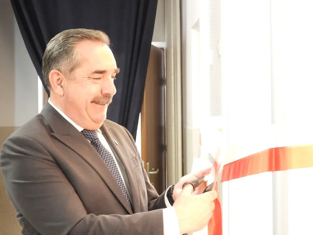 Szkoła Podstawowa w Orle otrzymała imię i sztandar. Zdjęcia, wideo