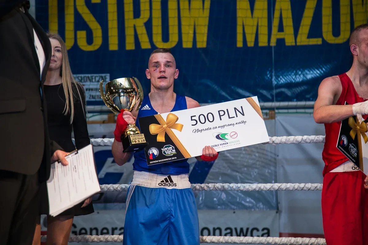 Blisko 500 zdjęć z ostrowskiej gali sztuk walki WORWar03 (zobacz zdjęcia)