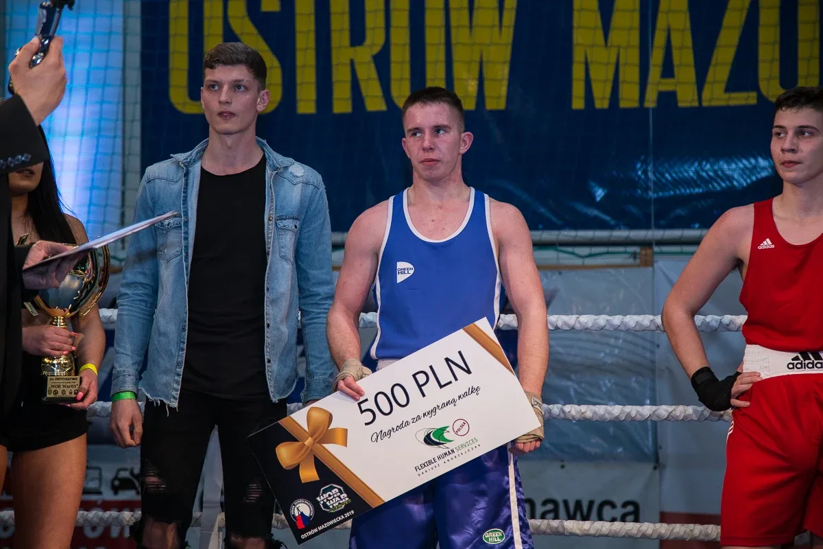 Blisko 500 zdjęć z ostrowskiej gali sztuk walki WORWar03 (zobacz zdjęcia)