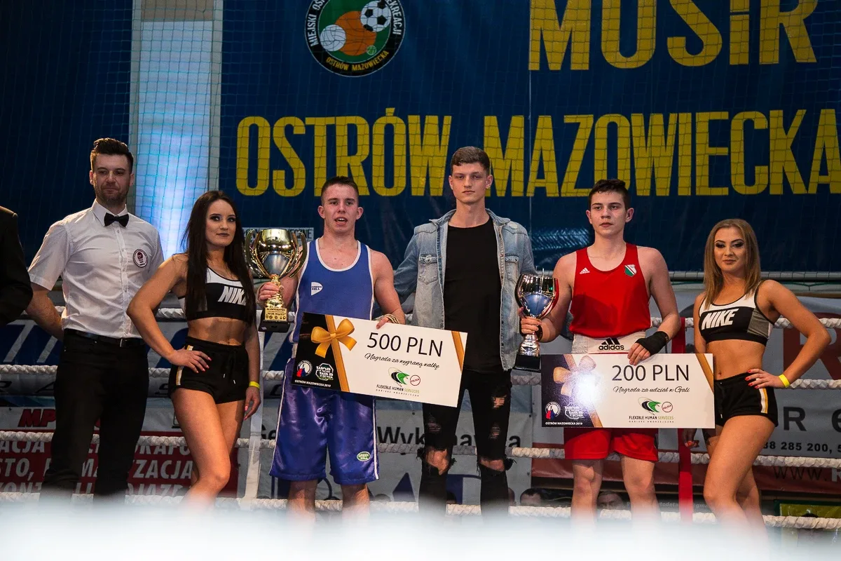 Blisko 500 zdjęć z ostrowskiej gali sztuk walki WORWar03 (zobacz zdjęcia)