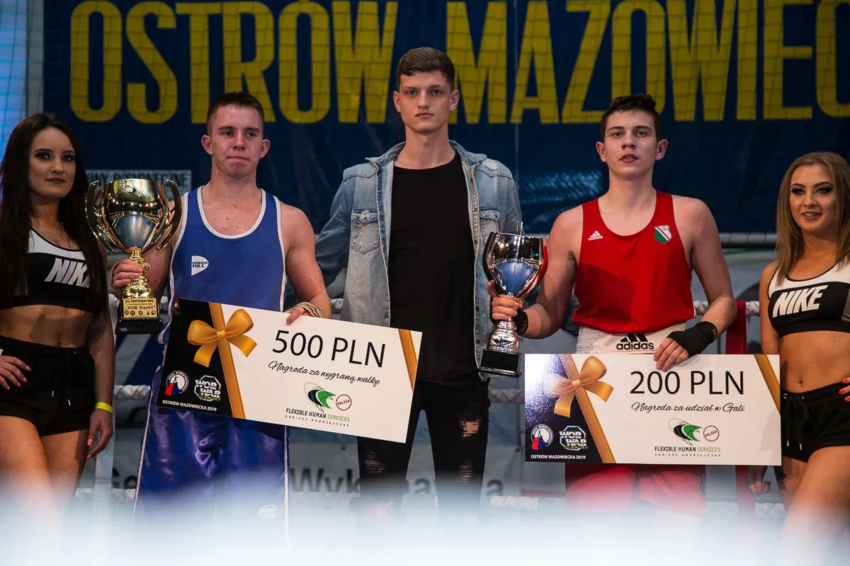 Blisko 500 zdjęć z ostrowskiej gali sztuk walki WORWar03 (zobacz zdjęcia)