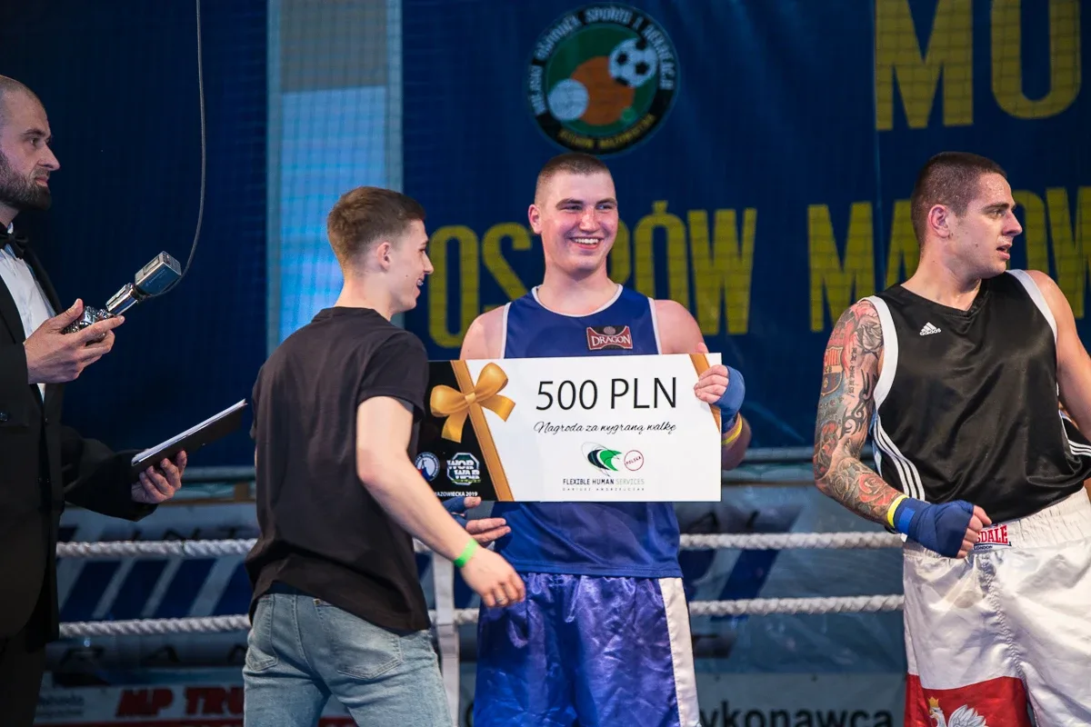 Blisko 500 zdjęć z ostrowskiej gali sztuk walki WORWar03 (zobacz zdjęcia)