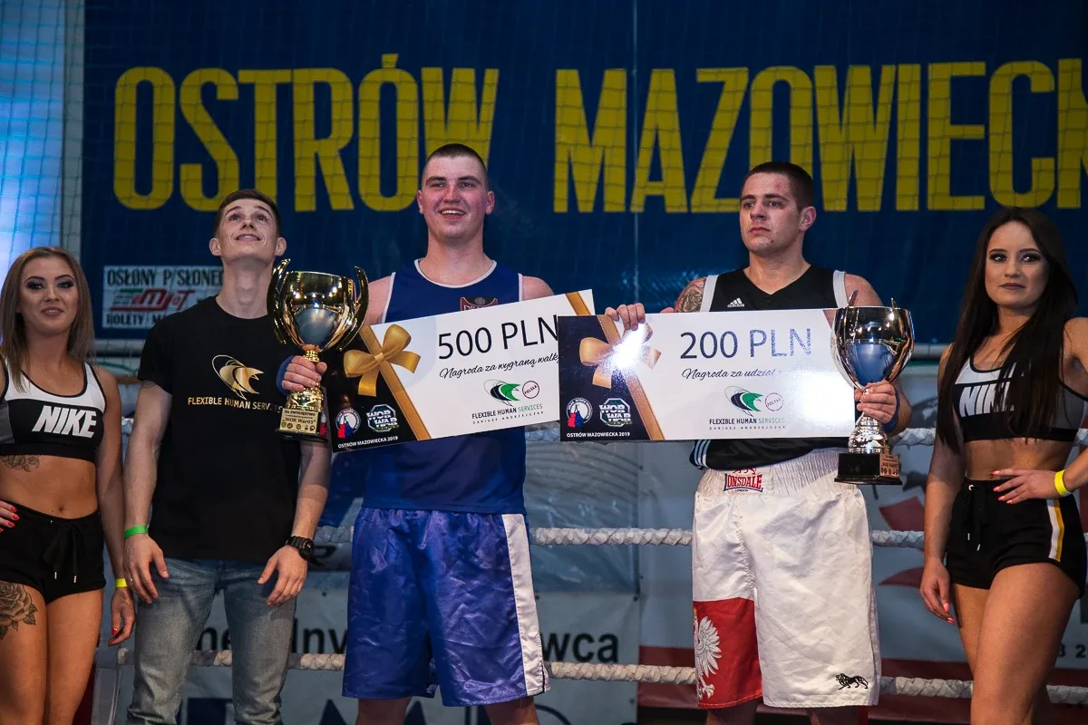 Blisko 500 zdjęć z ostrowskiej gali sztuk walki WORWar03 (zobacz zdjęcia)