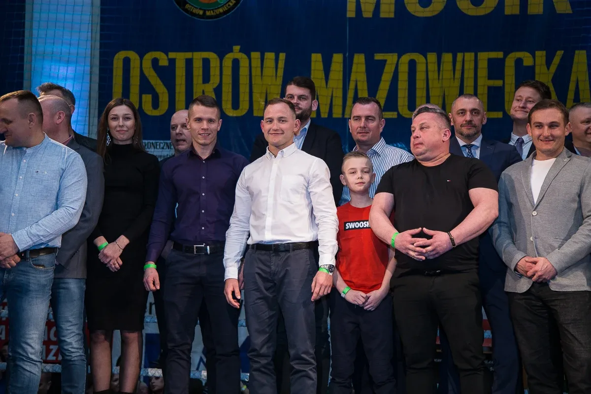 Blisko 500 zdjęć z ostrowskiej gali sztuk walki WORWar03 (zobacz zdjęcia)