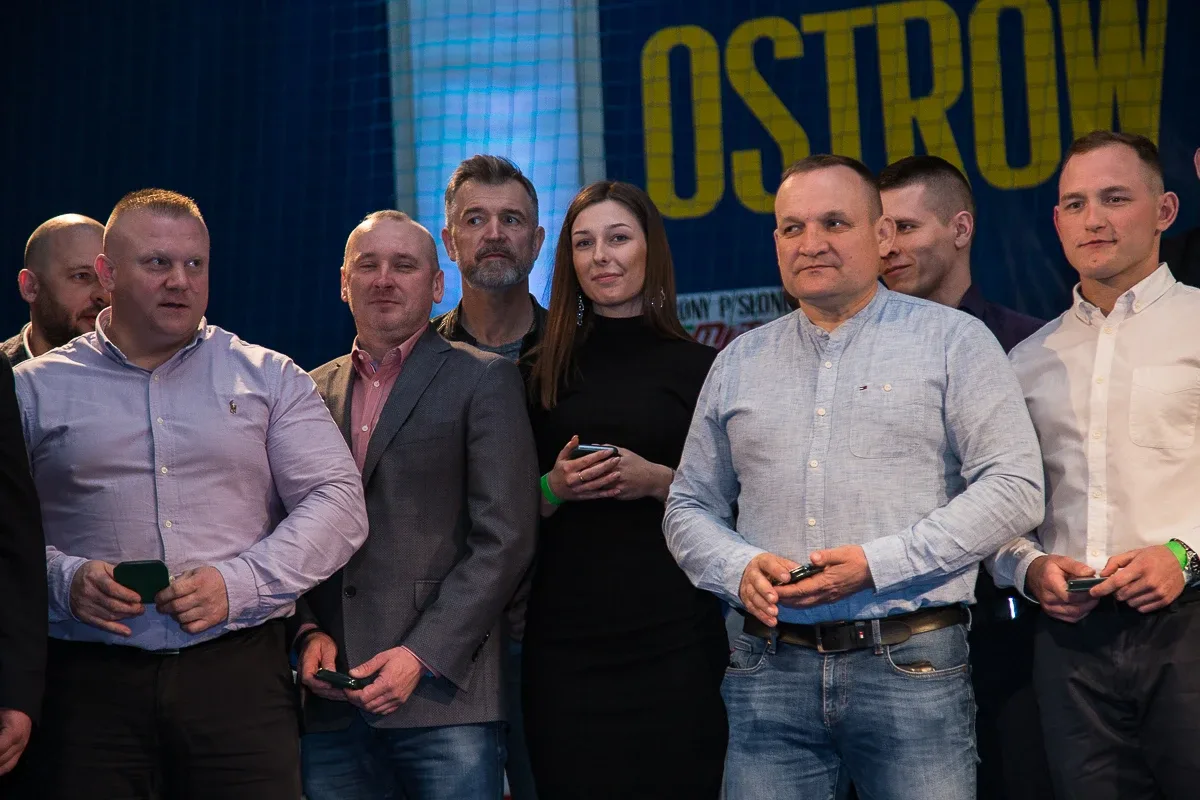 Blisko 500 zdjęć z ostrowskiej gali sztuk walki WORWar03 (zobacz zdjęcia)